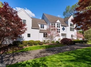 6 Andrews Ln, Princeton, NJ 08540