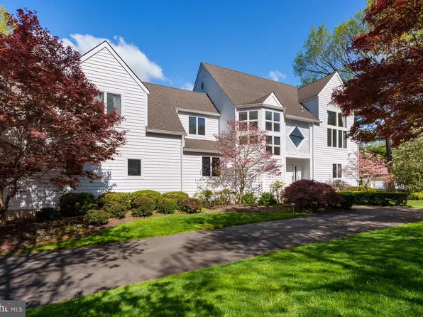 6 Andrews Ln, Princeton, NJ 08540