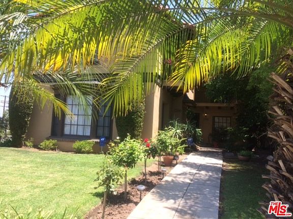 3rd image of 1300 S Orange Dr