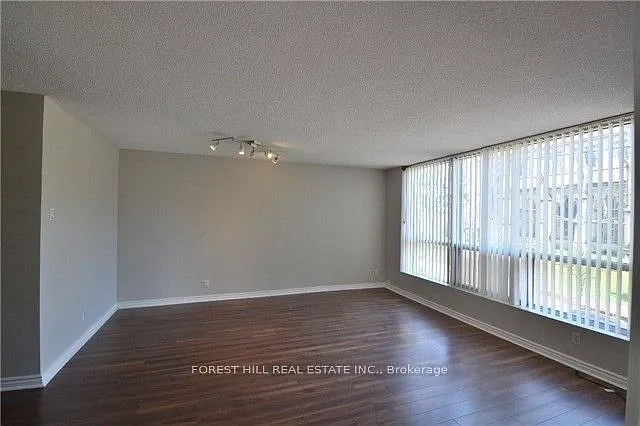 3 bed, $3,200 — Photo 2