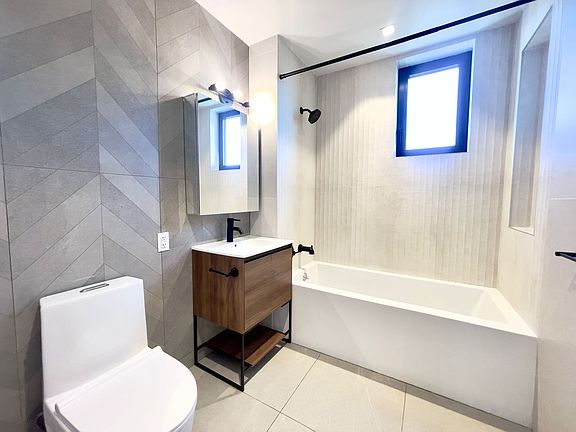 4th image of 276 Grand Concourse #502