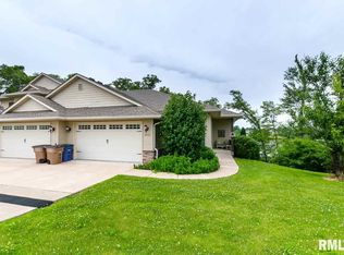 1012 Fairway Ln, Sherrard, IL 61281