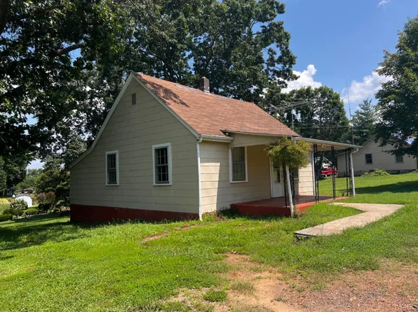 5492 Pittsville Rd, Pittsville, VA 24139
