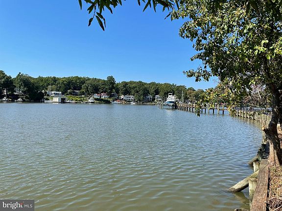 2nd image of 86 E Lake Dr