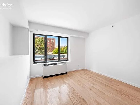 3rd image of 189 Avenue C APT 3D