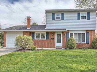7 Farm House Ln, Camp Hill, PA 17011