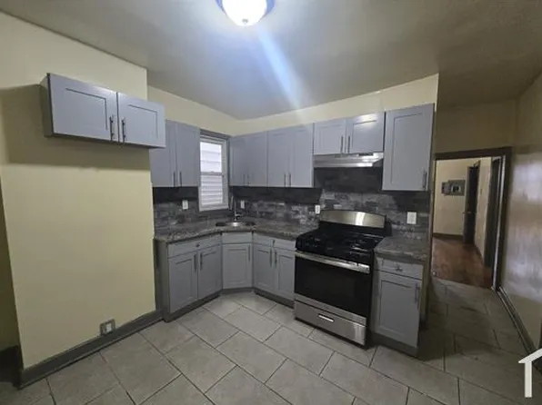 102 S 12th St #1, Newark, NJ 07107