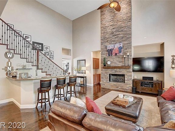 3rd image of 897 Armandito Dr