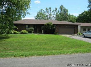 23 Hollyhock, Riverton, IL 62561