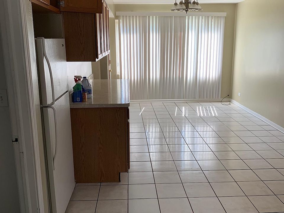 2nd image of 98 W 154th St