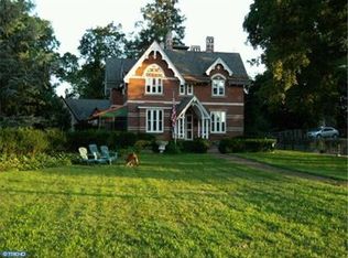 46 Riverbank, Burlington, NJ 08016