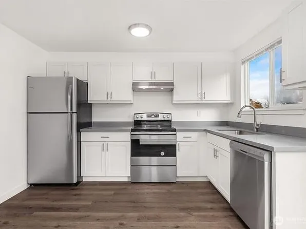 820 75th St E APT D, Tacoma, WA 98404