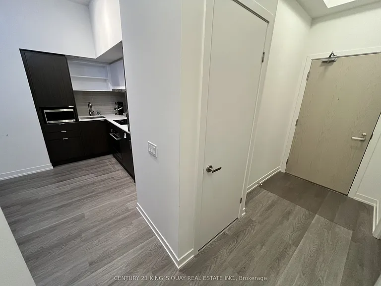 55 Cooper St #4111 — Photo 11