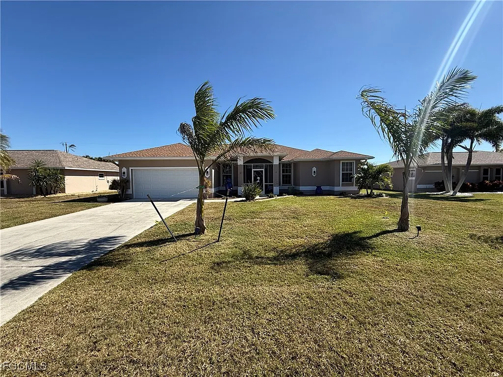 3 bed, 2.0 bath, 1926 sqft, $2,500 — Photo 2