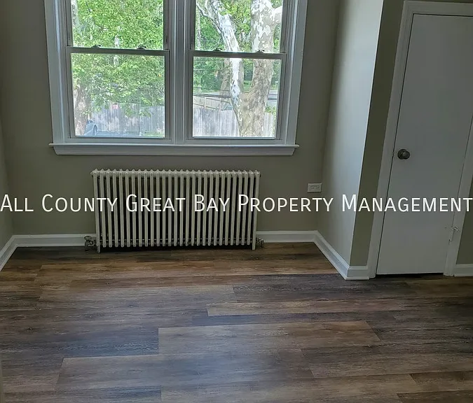 37 Maplewood Rd #4 — Photo 5