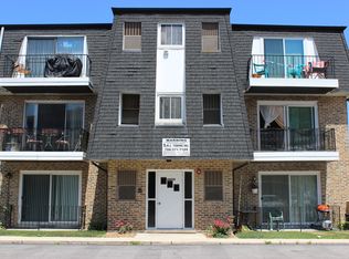 10620 Parkside Ave APT 102, Chicago Ridge, IL 60415