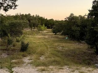 1043 Summit Blf, Canyon Lake, TX 78133