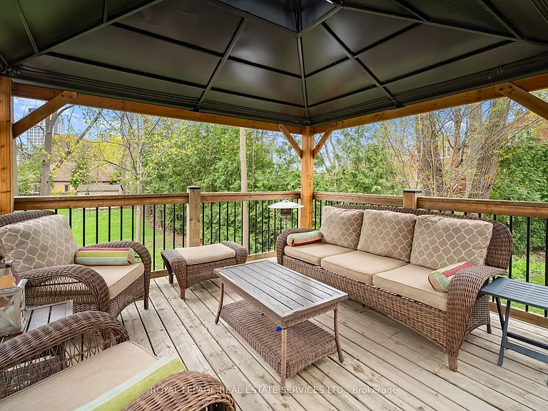 3 Donnybrook Ln — Photo 38