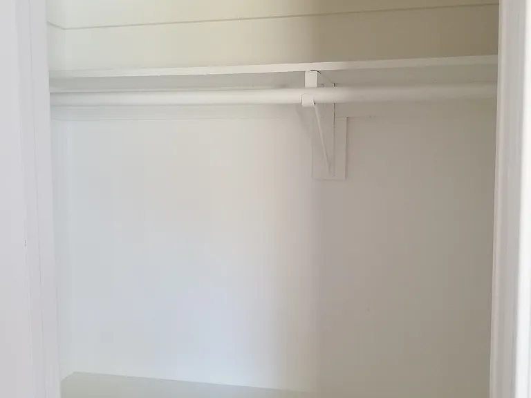 Redlands Pines Apartments — Photo 20