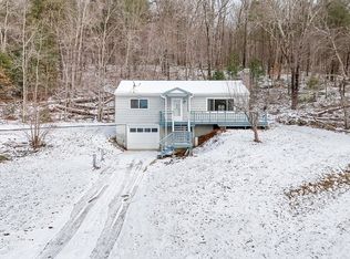 167 1/2 Palmer Rd, Monson, MA 01057