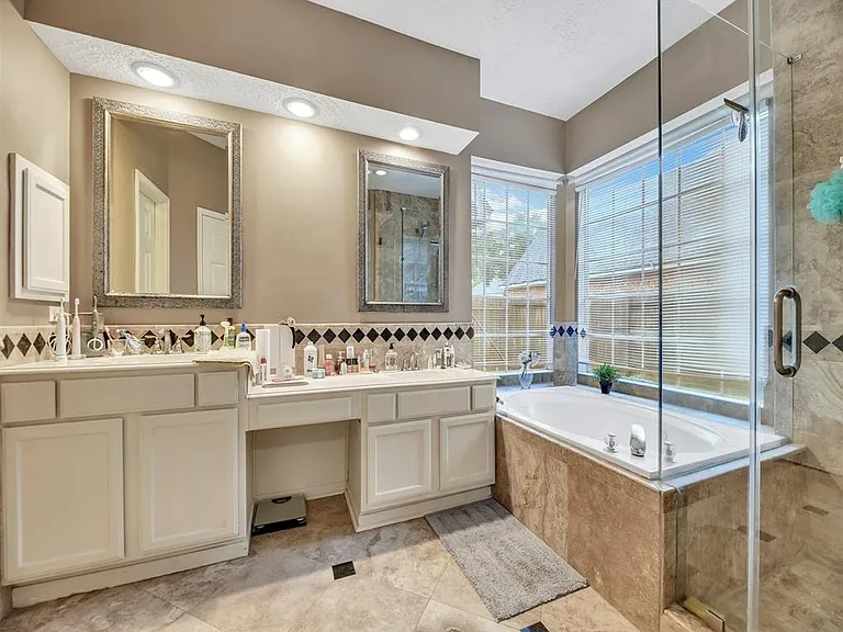5319 Arbor Bridge Ct — Photo 9
