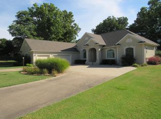5349 Walnut Dr, Loma Linda, MO 64804