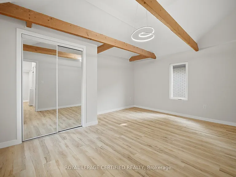 5759 Robinson St — Photo 30