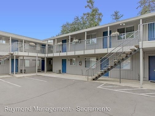 5th image of 3259 Marshall Way APT 04