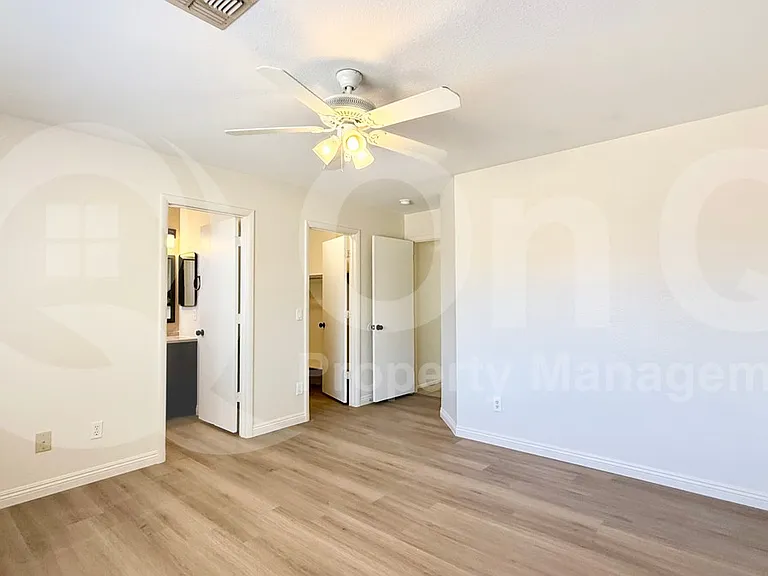 8318 W Clear Stream Dr — Photo 8