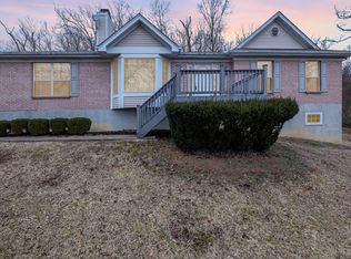 5580 Hill And Dale Dr, Cincinnati, OH 45213