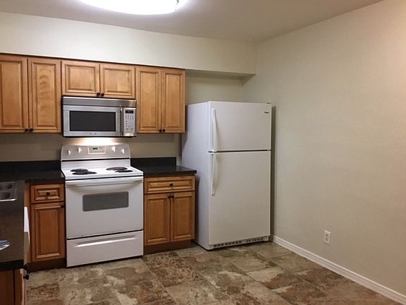 5th image of 4605 Pompano Dr