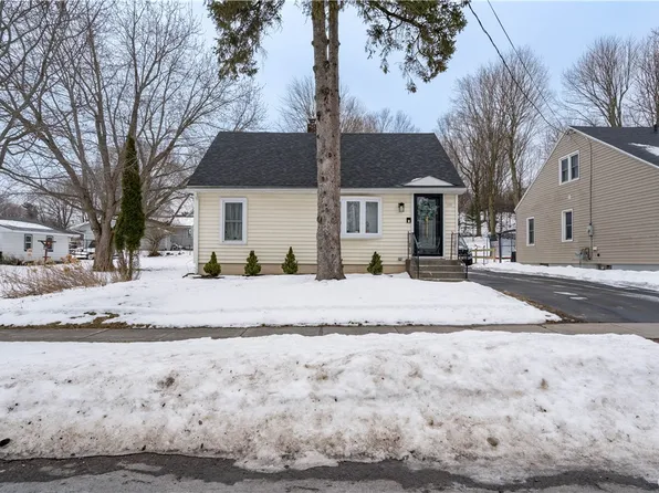 130 Wyoming Ave, Watertown, NY 13601
