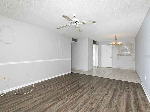 4th image of 4515 Marine Pkwy Unit 104