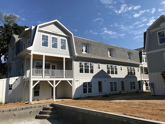 2nd image of 120 N Barton St #D