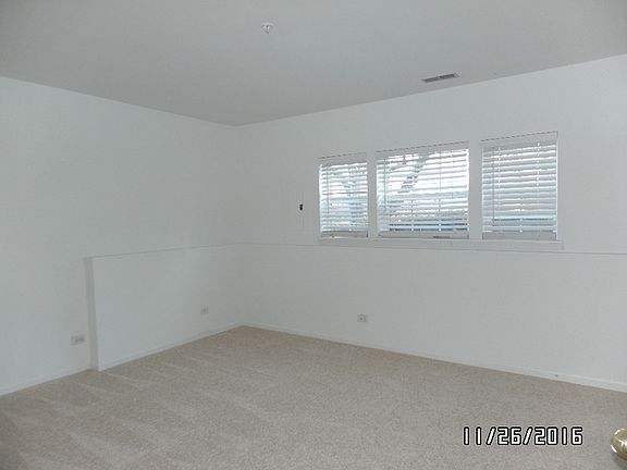 4th image of 2641 N Greenwood Ave #2641