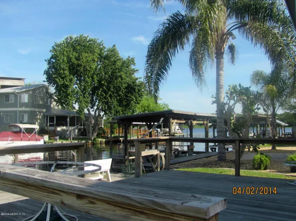 172 Moonlite Dr, Welaka, FL 32193