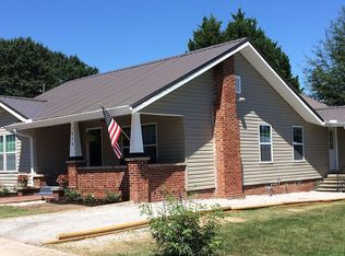 418 5th St, Ashville, AL 35953