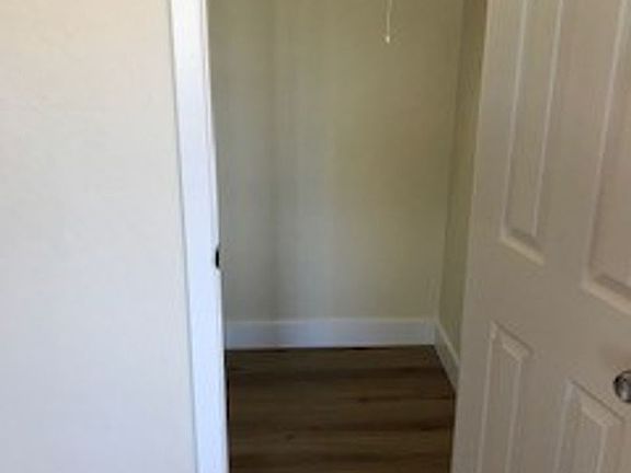 4th image of 81 E William St #6