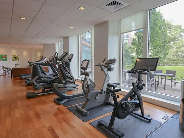 405 Main Street image 9 of 16