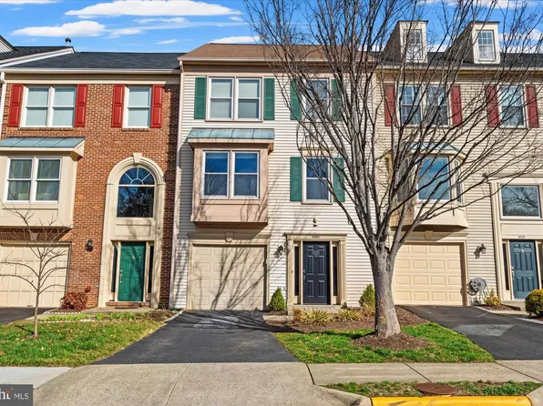 5332 Buxton Ct, Alexandria, VA 22315