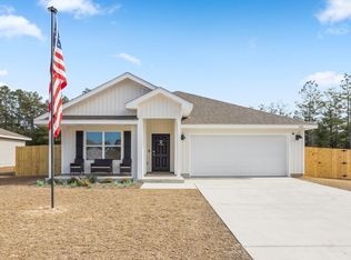 3411 Phoenix Ct, Crestview, FL 32539