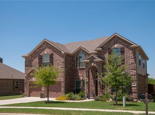 6109 Sunrise Lake Dr, Fort Worth, TX 76179