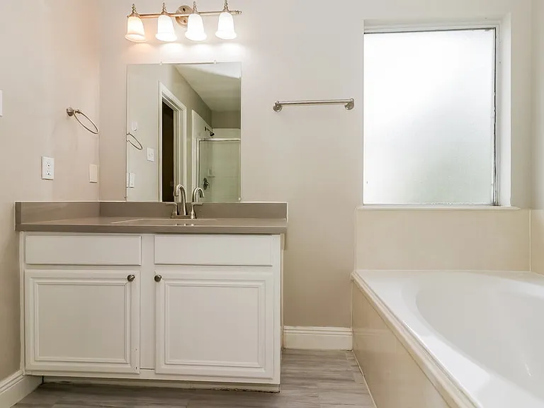 25235 Clover Ranch Dr — Photo 11