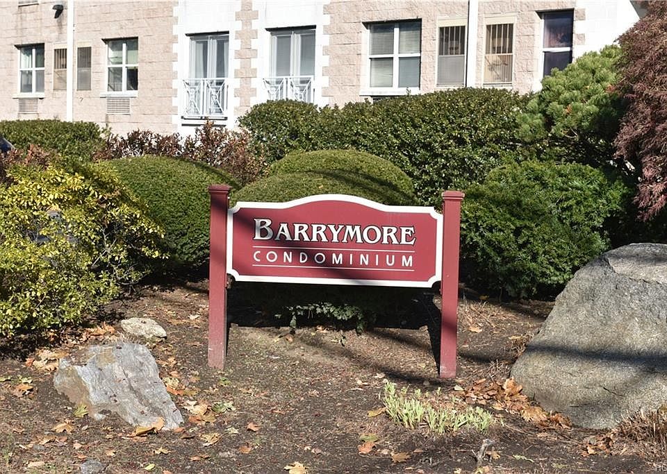 1st image of 501 N Barry Ave