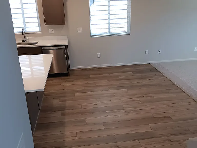 610 Pickering Ln — Photo 5