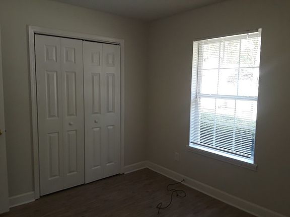 4th image of 1022 Wildwood Ln