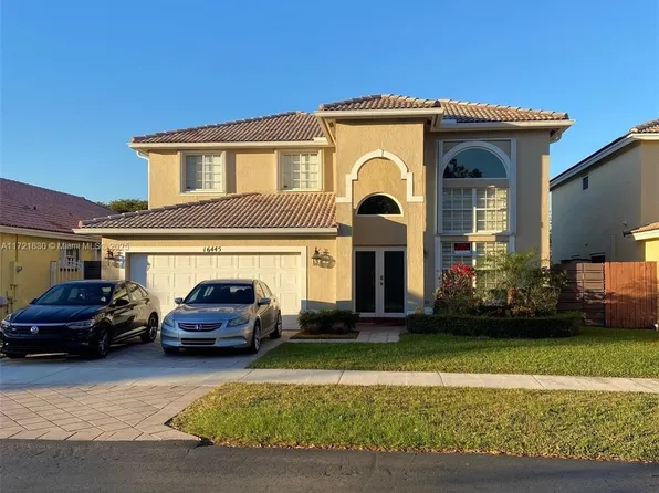 16445 SW 100th Ter, Miami, FL 33196