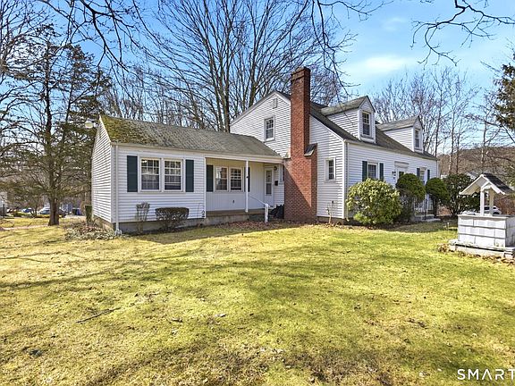 2nd image of 310 Notch Hill Road