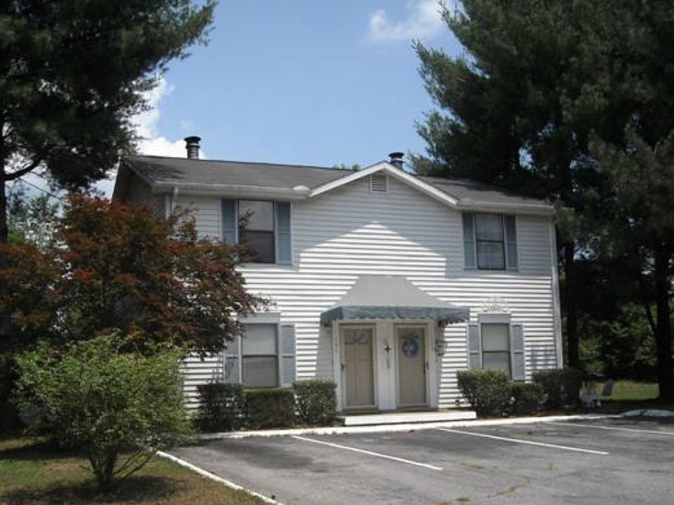 1st image of 151 Edgewood Dr