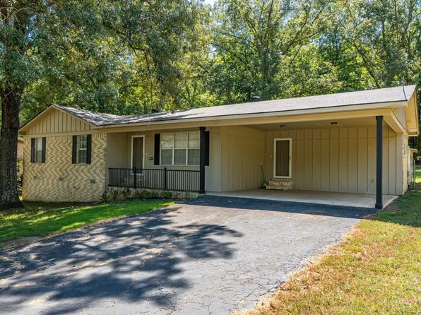 209 Windamere Dr, Hot Springs, AR 71913